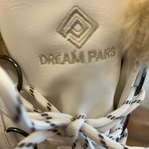 NWOT Winter boots by Dreampairs. - Picture 9 of 10